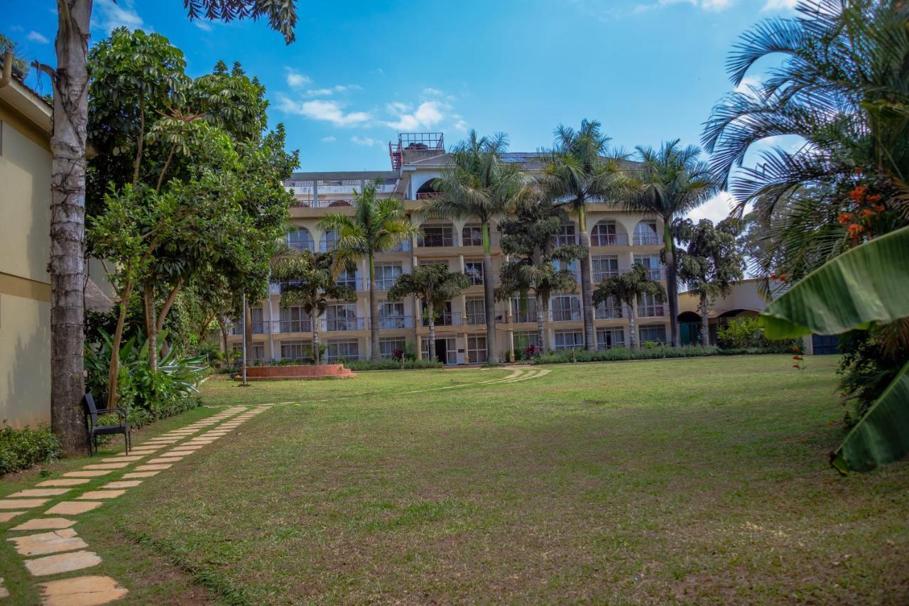 Garden Courts Hotel Masaka Exterior foto