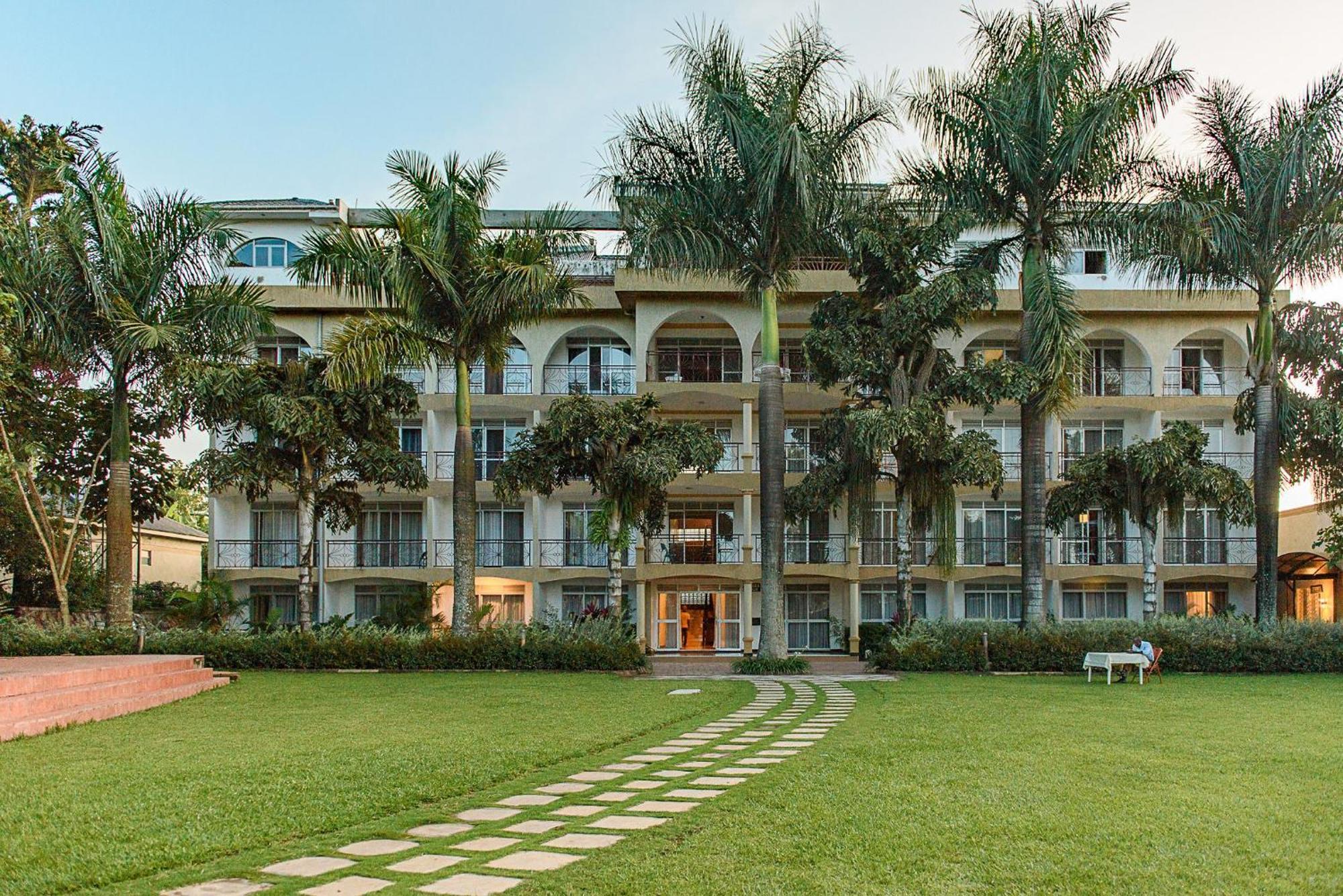 Garden Courts Hotel Masaka Exterior foto