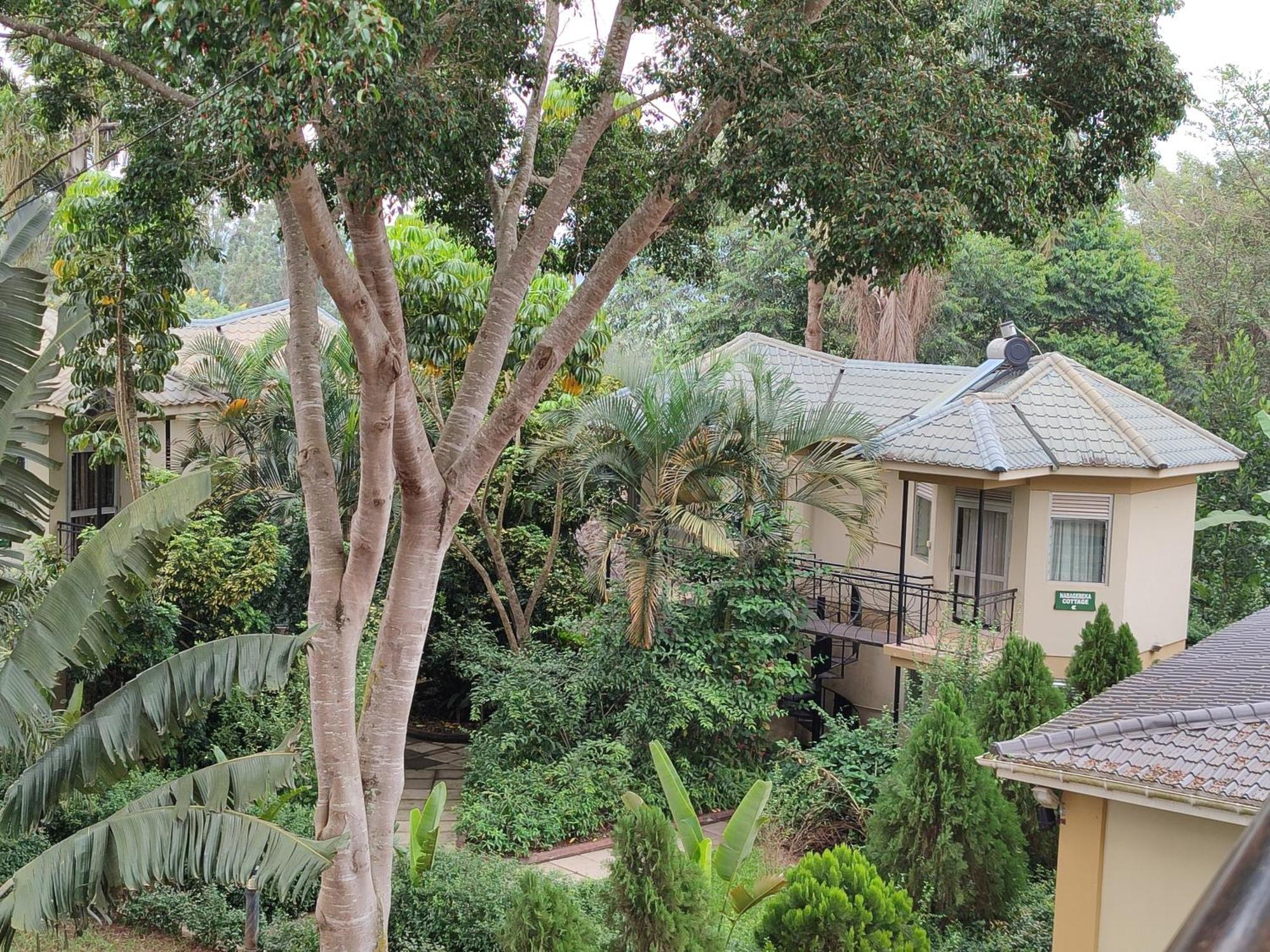 Garden Courts Hotel Masaka Exterior foto